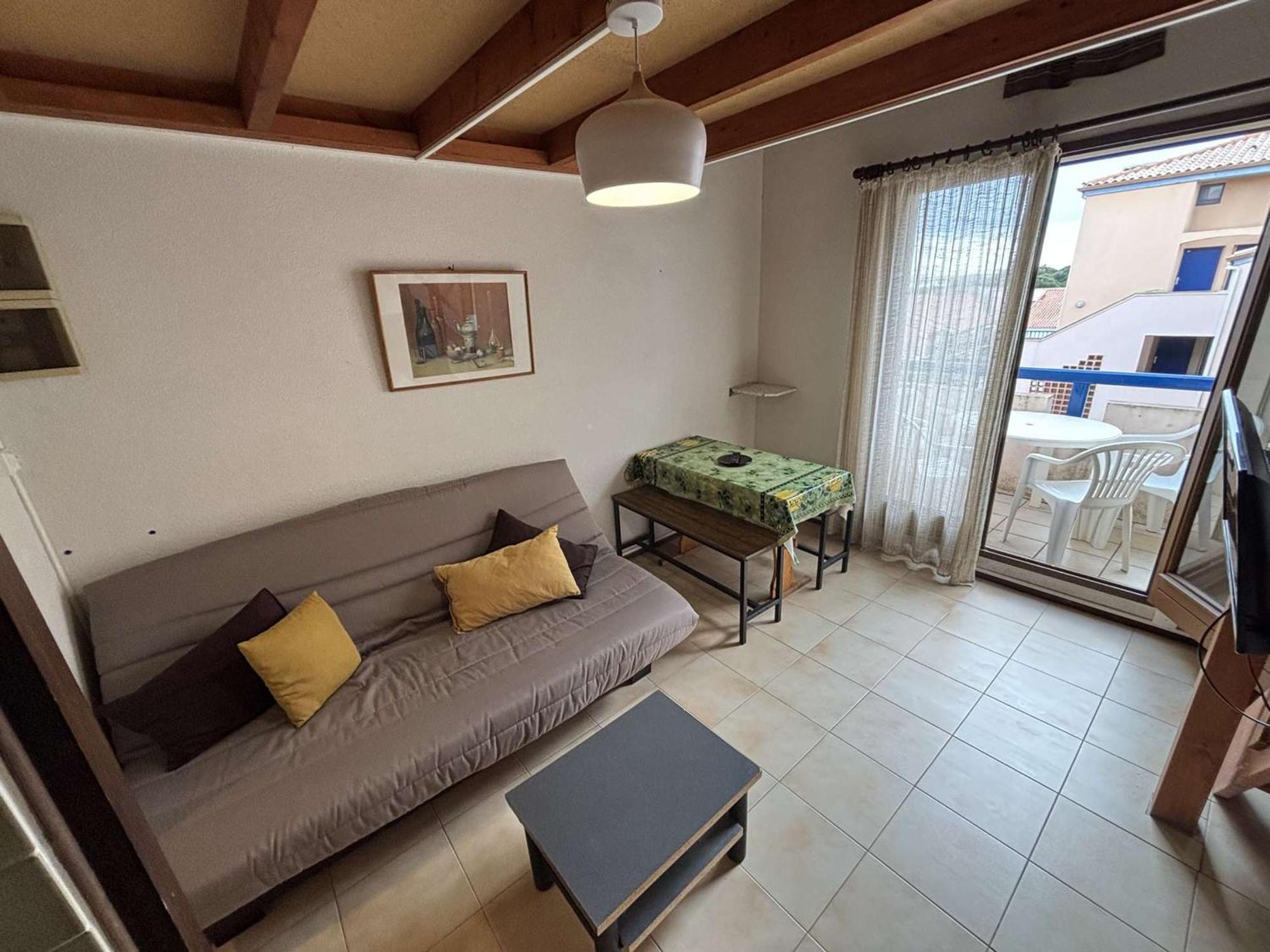 Apartment Mezzanine Climatise Proche Plage, 4 Couchages, Balcon, Tv Et Cuisine Equipee - Fr-1-229c-181 Port-la-Nouvelle